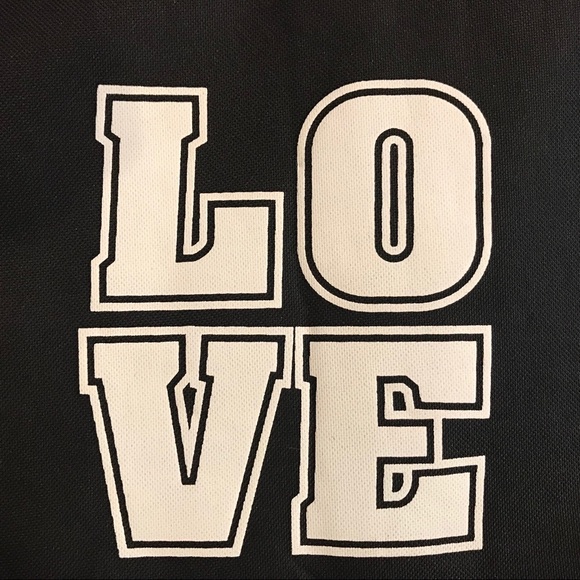 🆕 Victoria’s Secret Padded Laptop Case PINK - Picture 4 of 5